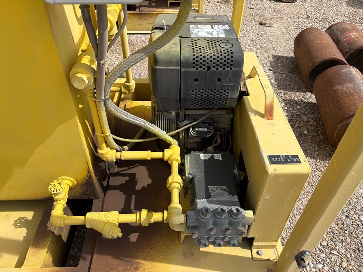 meyer-4-station-closing-unit,-skidded-image-2