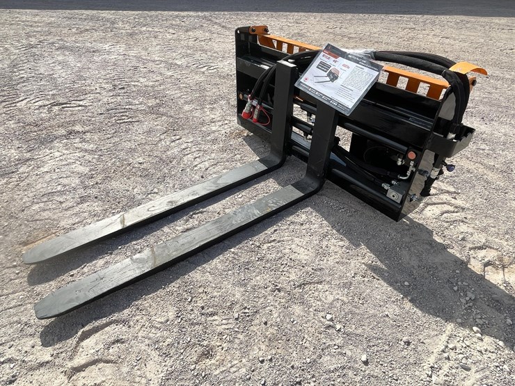#2777-•-unused-2026-wolverine-adjustable-hydraulic-pallet-fork-attachments-image-19