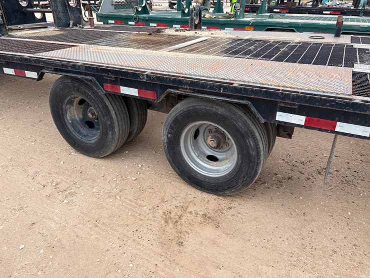 32’-x-102”-t/a-gooseneck-wireline-tool-trailer-image-7