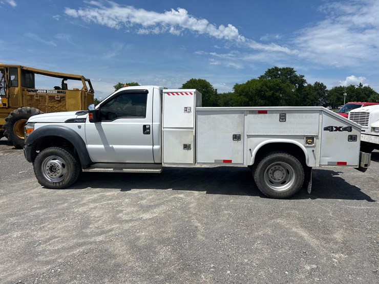 2014-ford-f550-image-2