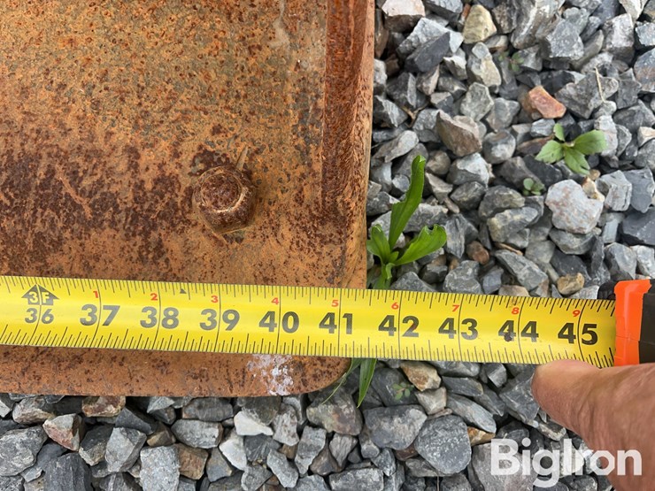 strickland-u1373-42”-excavator-cleanout-bucket-image-16