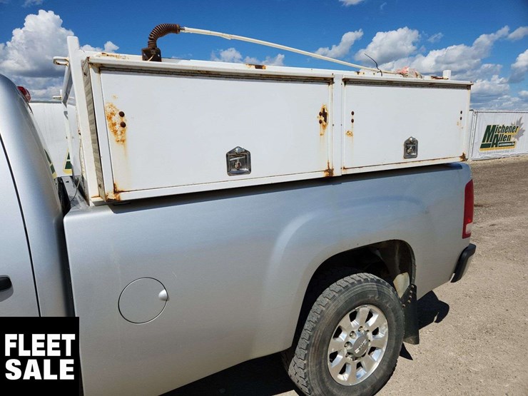 2012-gmc-sierra-3500hd-image-26