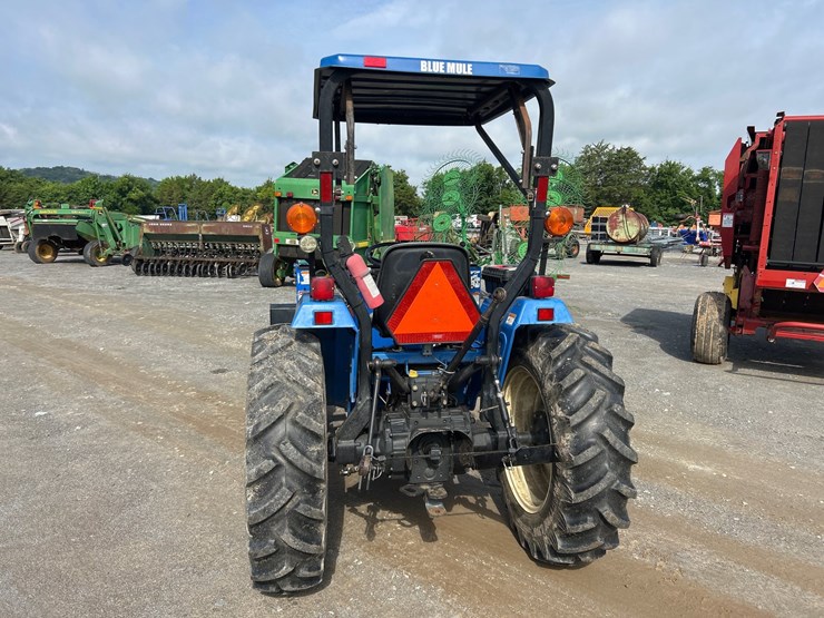 new-holland-tc30-image-7