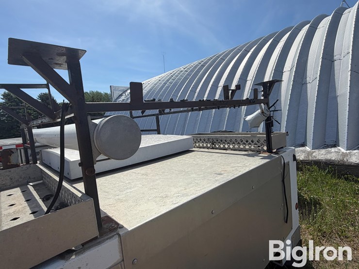fiberglass-utility-pickup-box-image-13