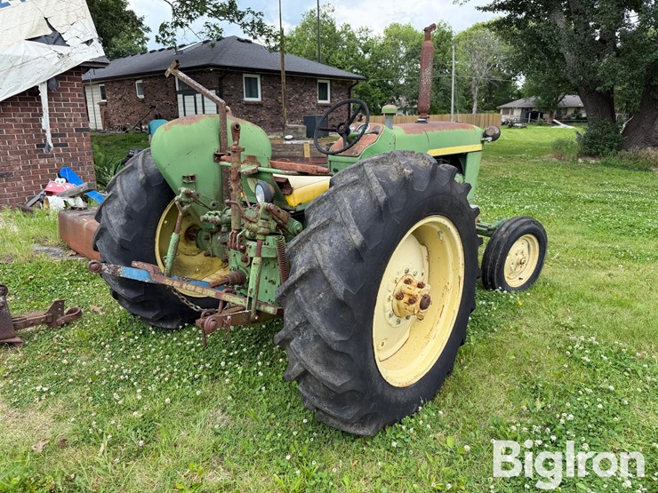 1963-john-deere-1010-image-5