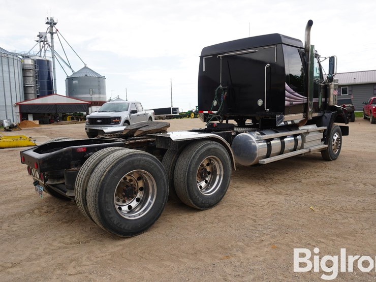 2015-western-star-4900-image-5