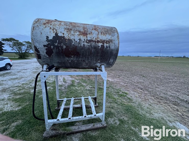 500-gal-fuel-tank-on-stand-image-8