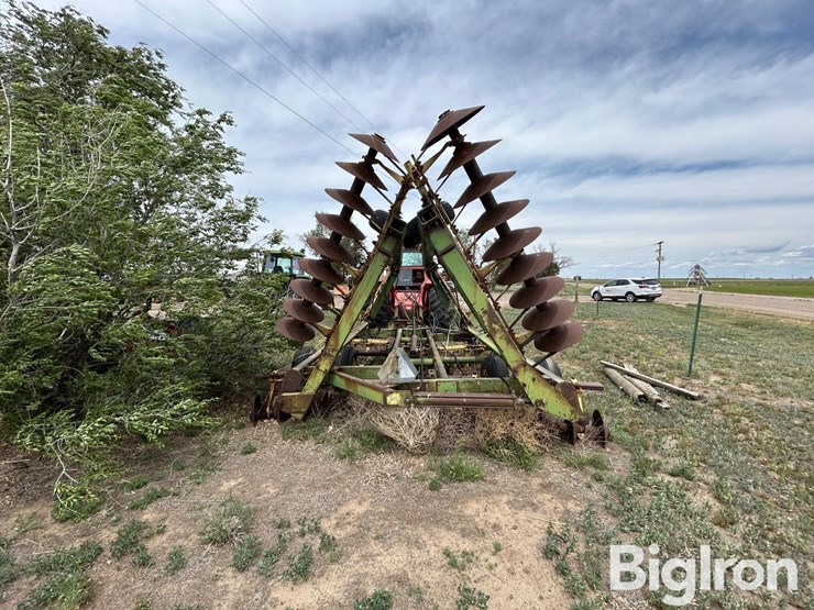 john-deere-230-image-6
