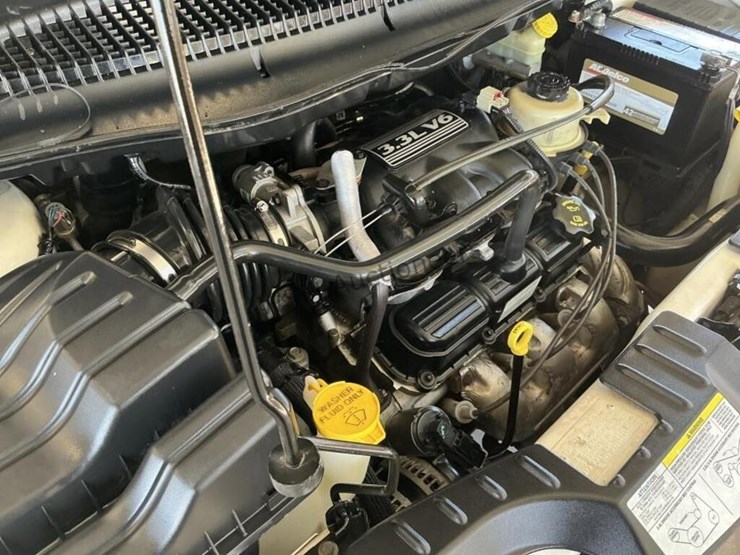 2005-dodge-grand-caravan-image-14