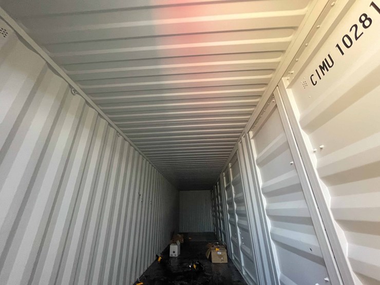#100-•-40'-high-cube-multi-door-container-image-35
