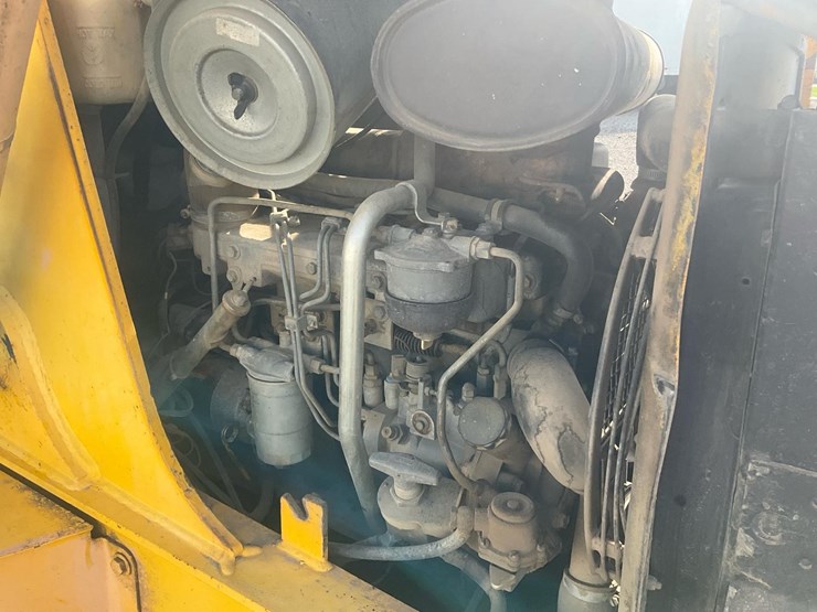 1998-ford-655e-image-37
