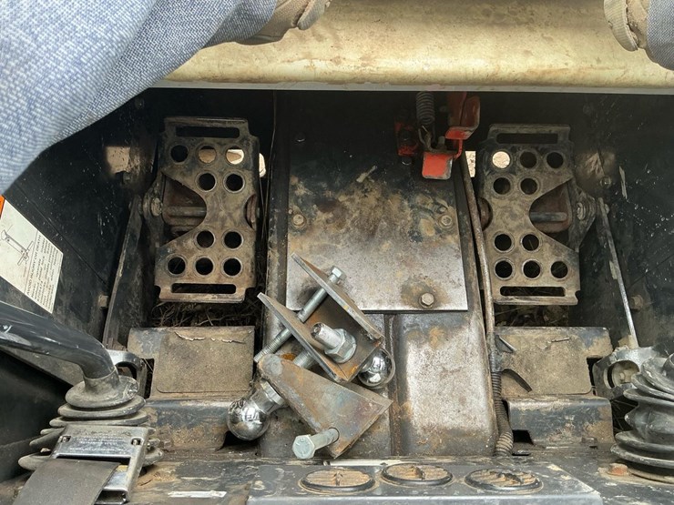 2000-bobcat-873-image-37
