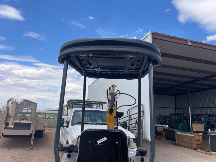 #2663-•-unused-cfg-mini-excavator-image-42