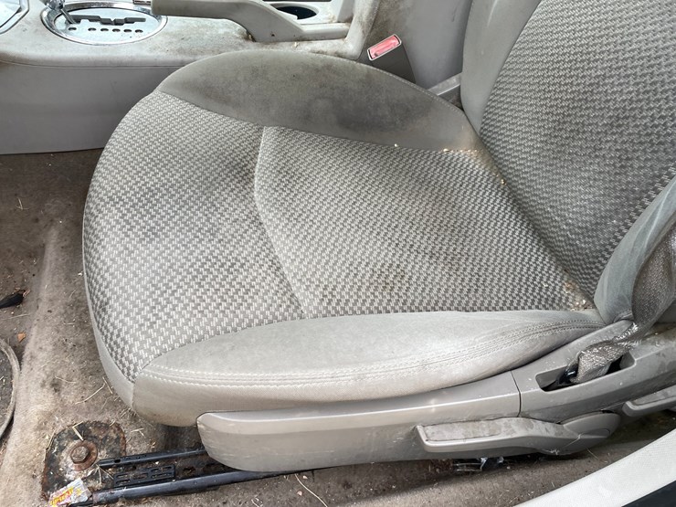 #206-•-2008-chrysler-sebring-(has-wi-title)-image-48