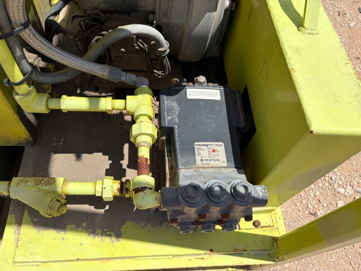 4-station-closing-unit,-skidded,-turned-over,-did-not-start-image-5