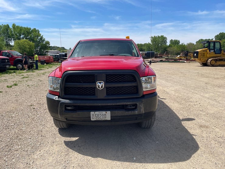 2015-dodge-ram-2500-image-2
