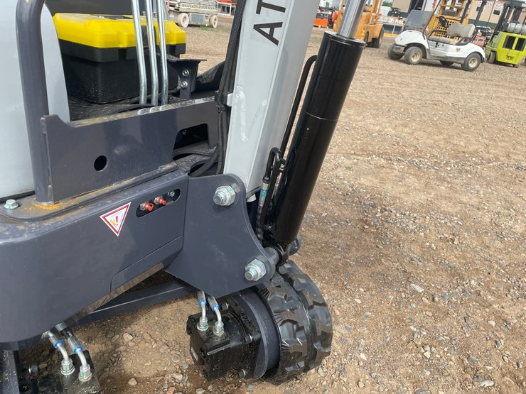 #2031-•-unused-2026-ats-mini-excavator-image-8