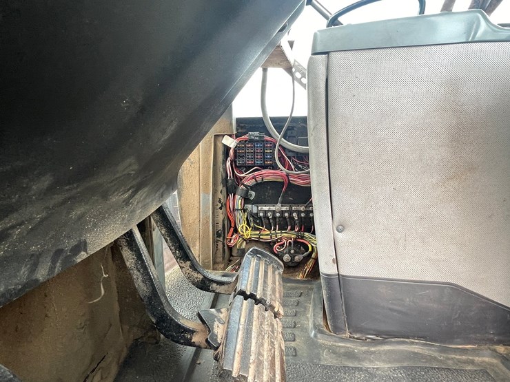 case-ih-8950-image-57