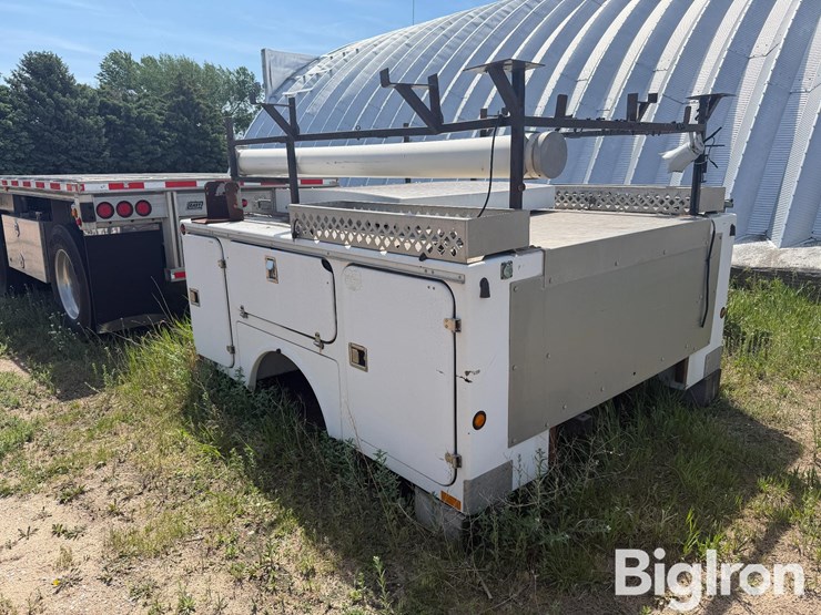 fiberglass-utility-pickup-box-image-3