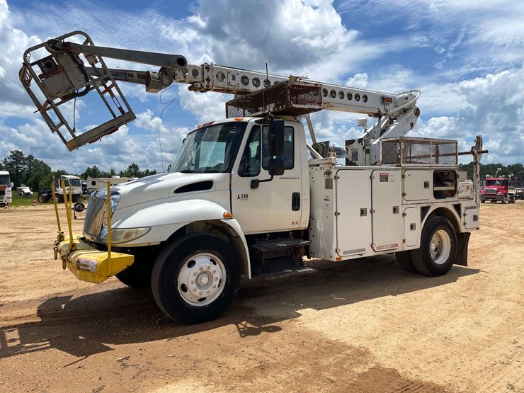 2008-international-durastar-4300-image-1