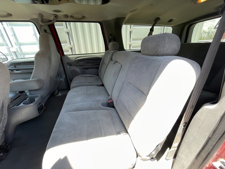 2002-ford-excursion-image-20