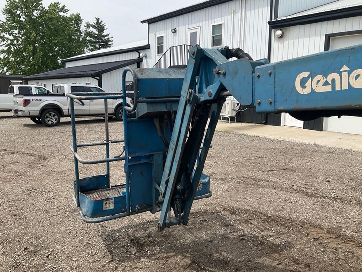 #1250-•-2006-genie-boom-lift-image-18