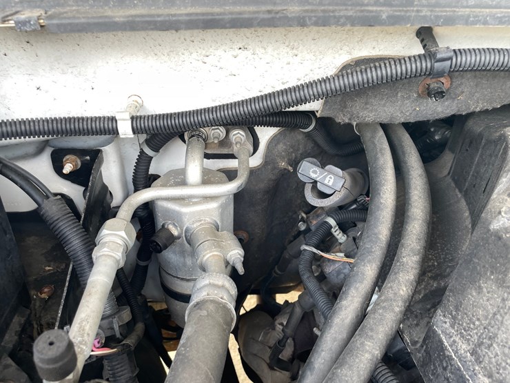 2010-chevrolet-silverado-1500-lt-image-90