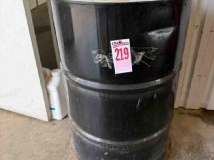 55-gallon-steel-drum-oil-image-1