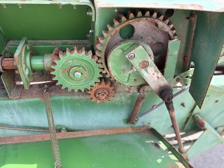 john-deere-346-image-13