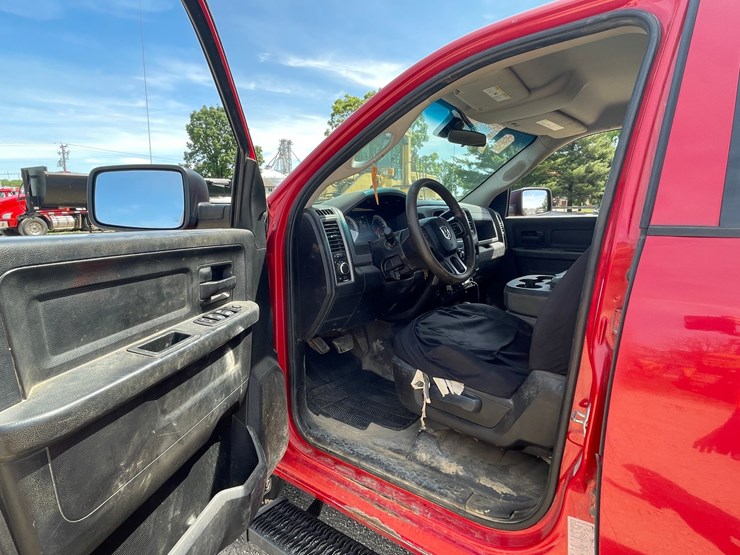 2015-dodge-ram-2500-image-15