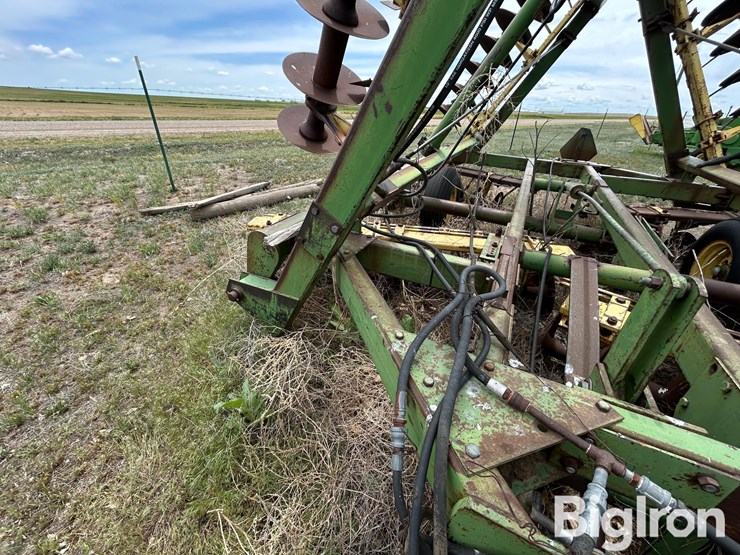 john-deere-230-image-15