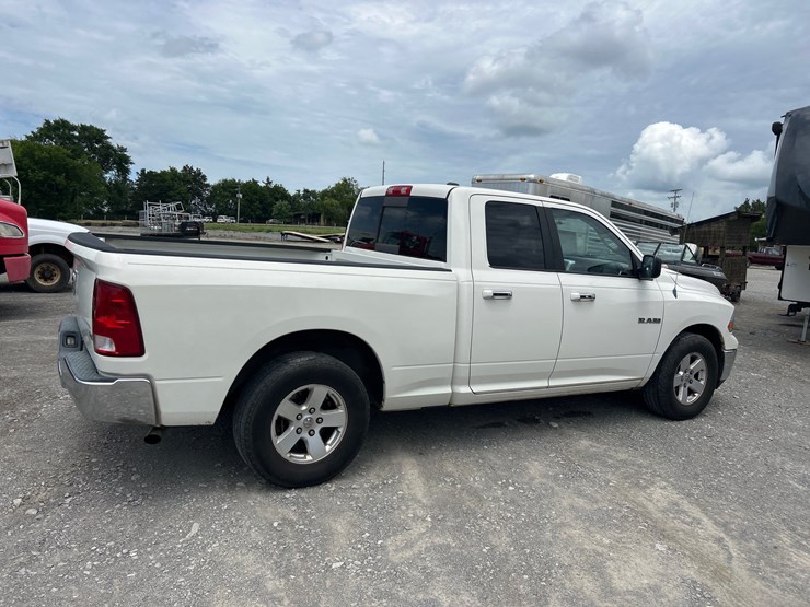 2009-dodge-ram-1500-image-5
