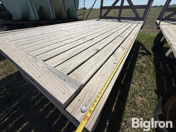 16'-hay-rack-on-john-deere-running-gear-image-8