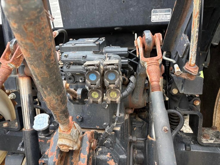 new-holland-t6050-image-19