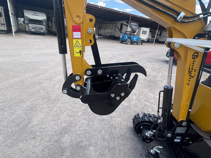 #2650-•-unused-cfg-mini-excavator-image-20