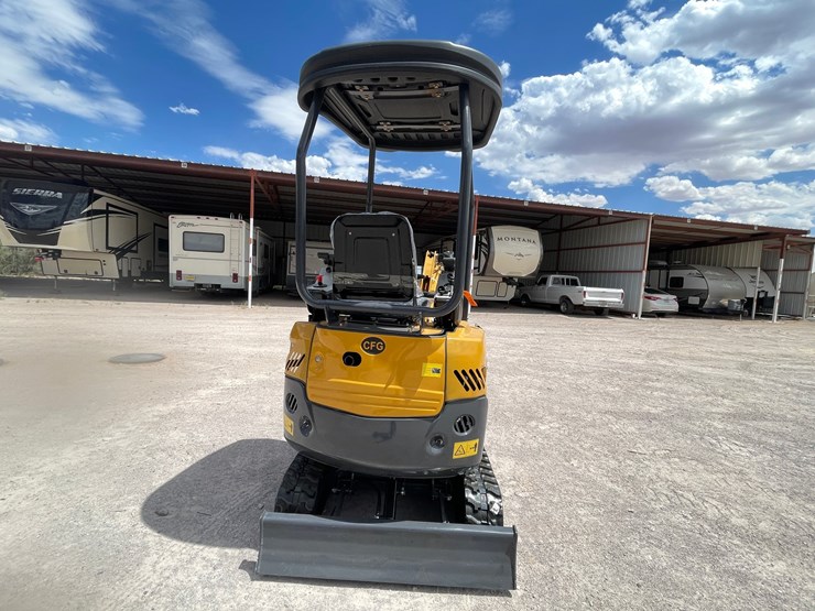 #2661-•-unused-cfg-mini-excavator-image-4