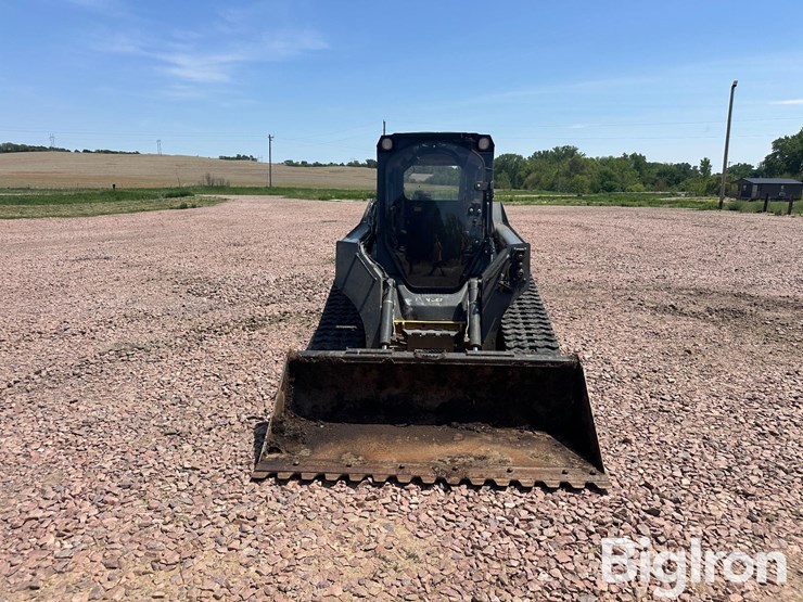 2017-deere-323e-image-2