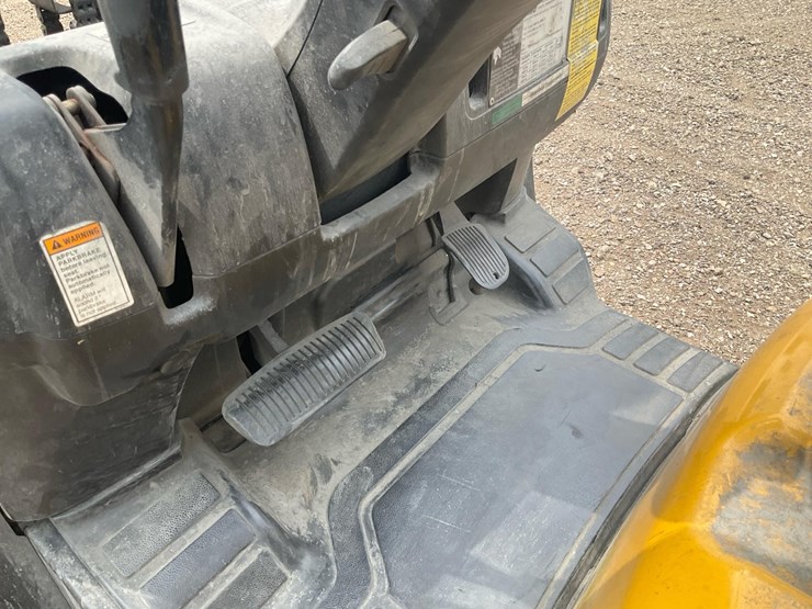 #1359-•-2010-yale-forklift-image-23