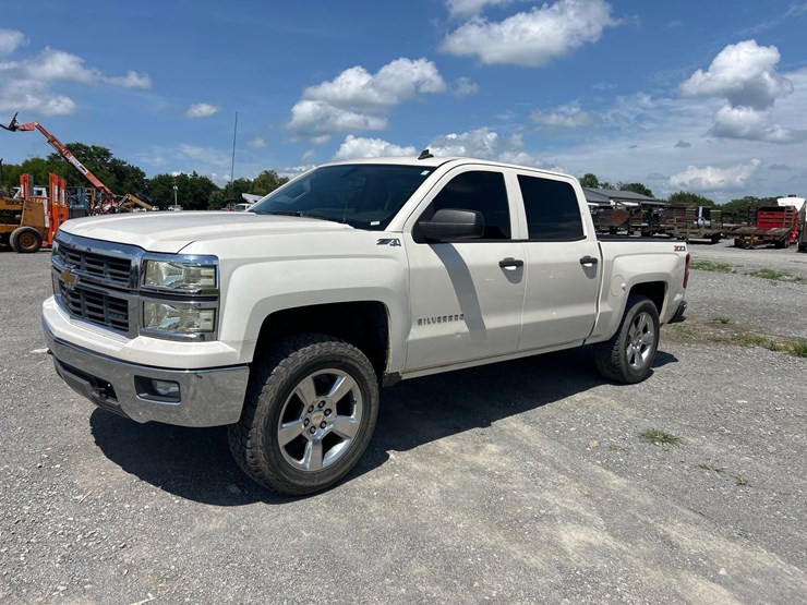 2014-chevrolet-silverado-1500-image-1