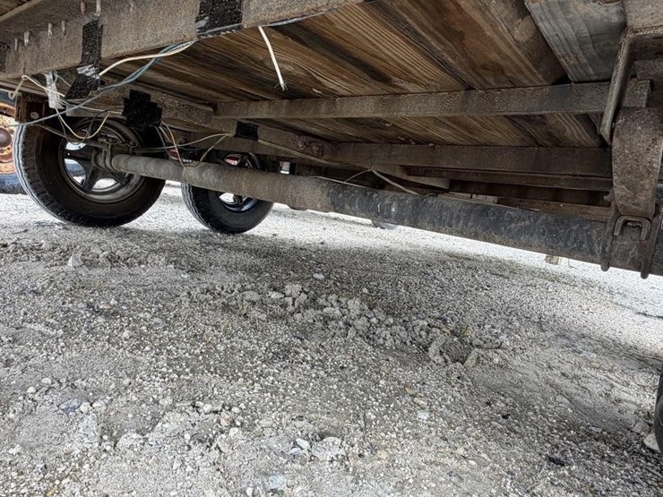 l2---18'-lowboy-trailer-image-9