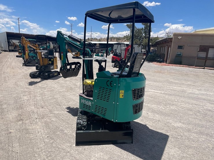 #2656-•-unused-cfg-mini-excavator-image-7