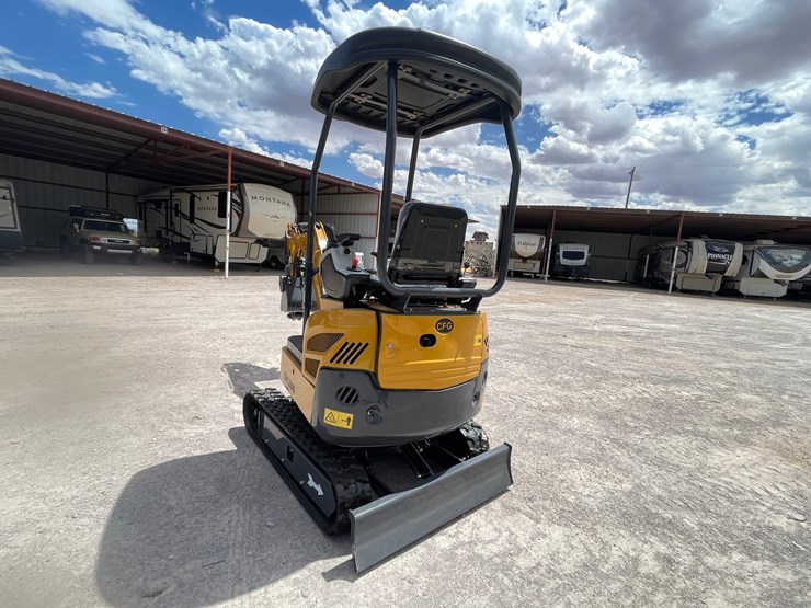 #2661-•-unused-cfg-mini-excavator-image-3