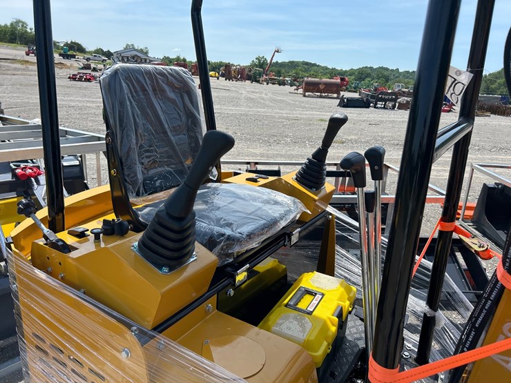 #78-•-2026-ats--rt15r-mini-excavator-image-5