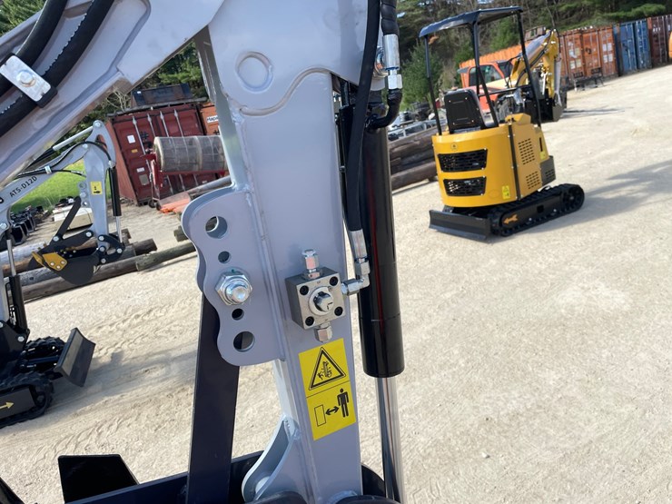 #1105-•-new-ats-me18-mini-excavator-image-22