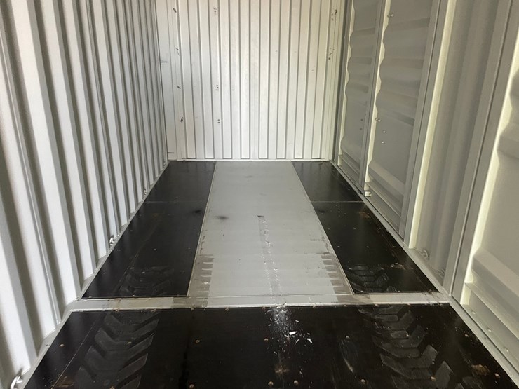 #1001-•-40'-high-cube-multi-door-shipping-container-image-11