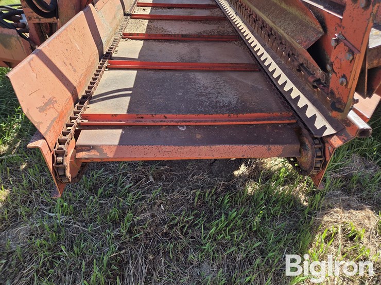 hesston-600-image-18