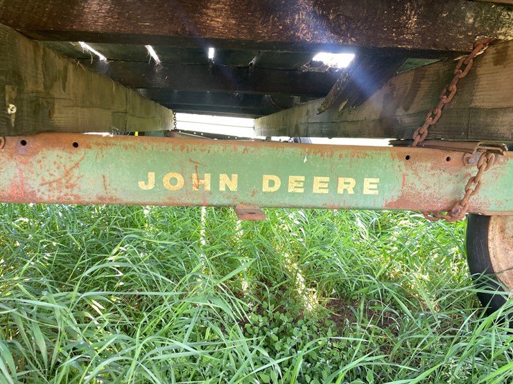 #2008-•-h&s-hay-wagon-with-john-deere-running-gear-(colfax-wi)-image-5