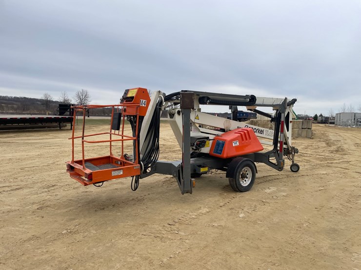 #300-•-(m-4)-2018-snorkel-tl49j-towable-boom-lift-image-4