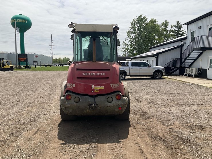 2018-takeuchi-tw65-image-4
