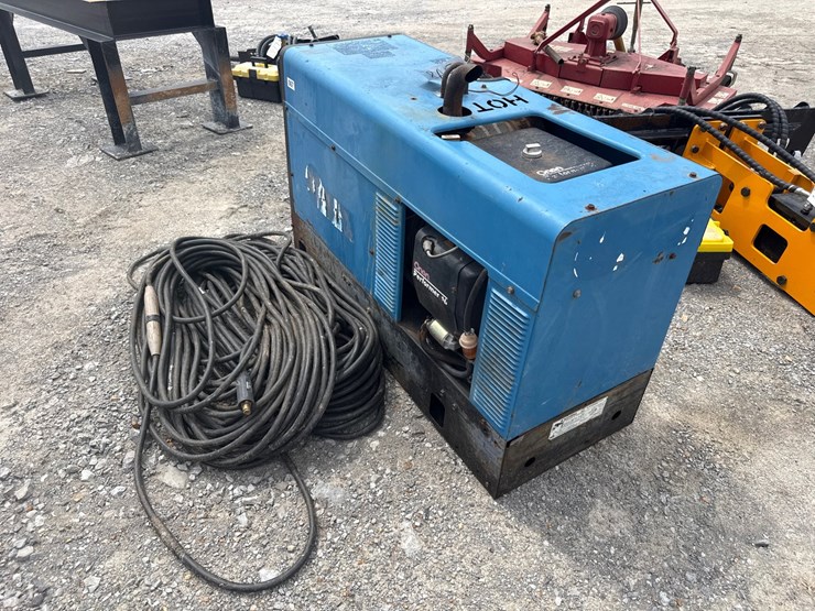 miller-bobcat-225-image-6